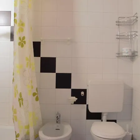 Ca' Pignoi-3 By Interhome * Гарда